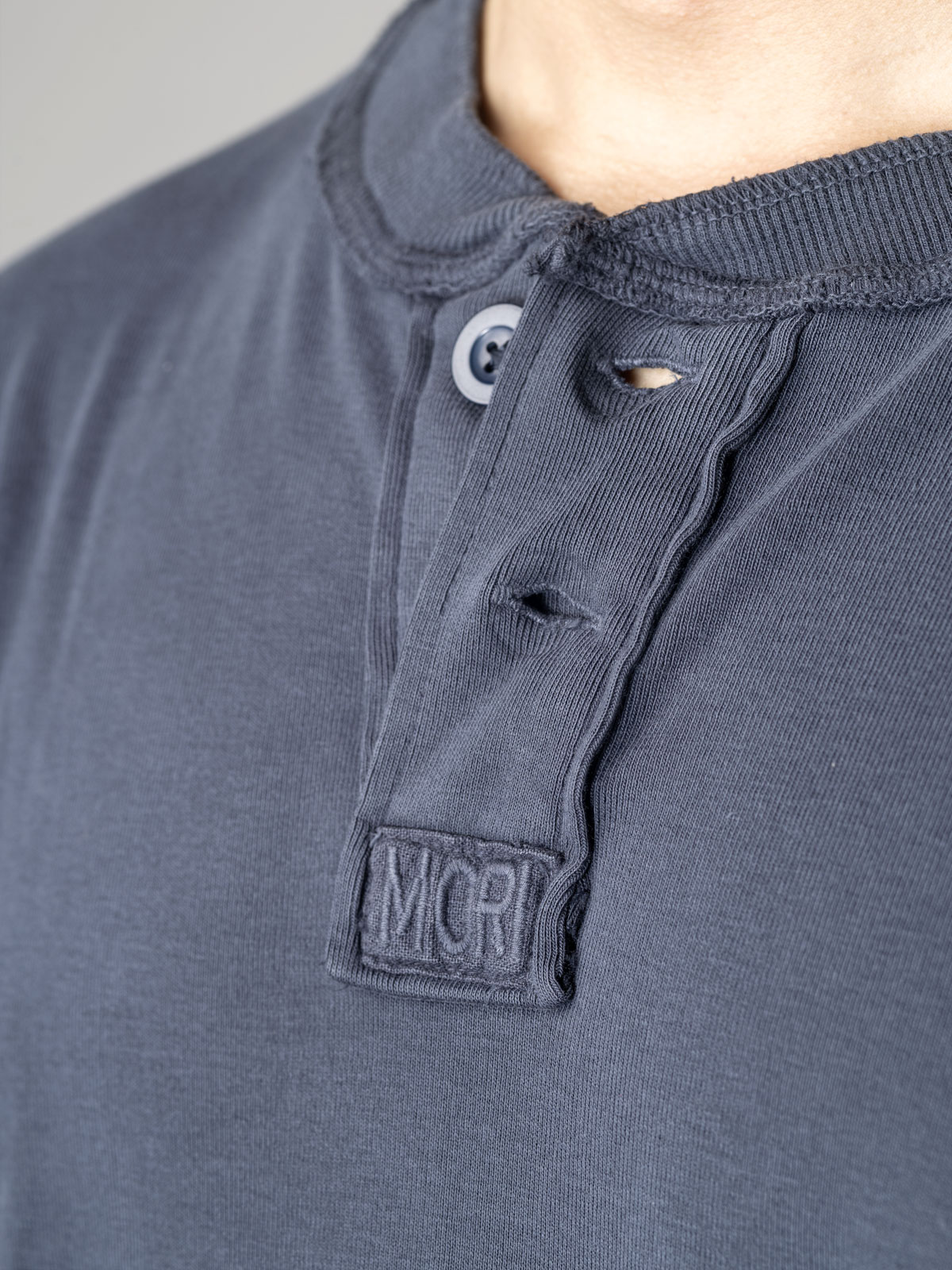 HANLEY-NECK-FULL-SLEEVE-TEE-navy-cc