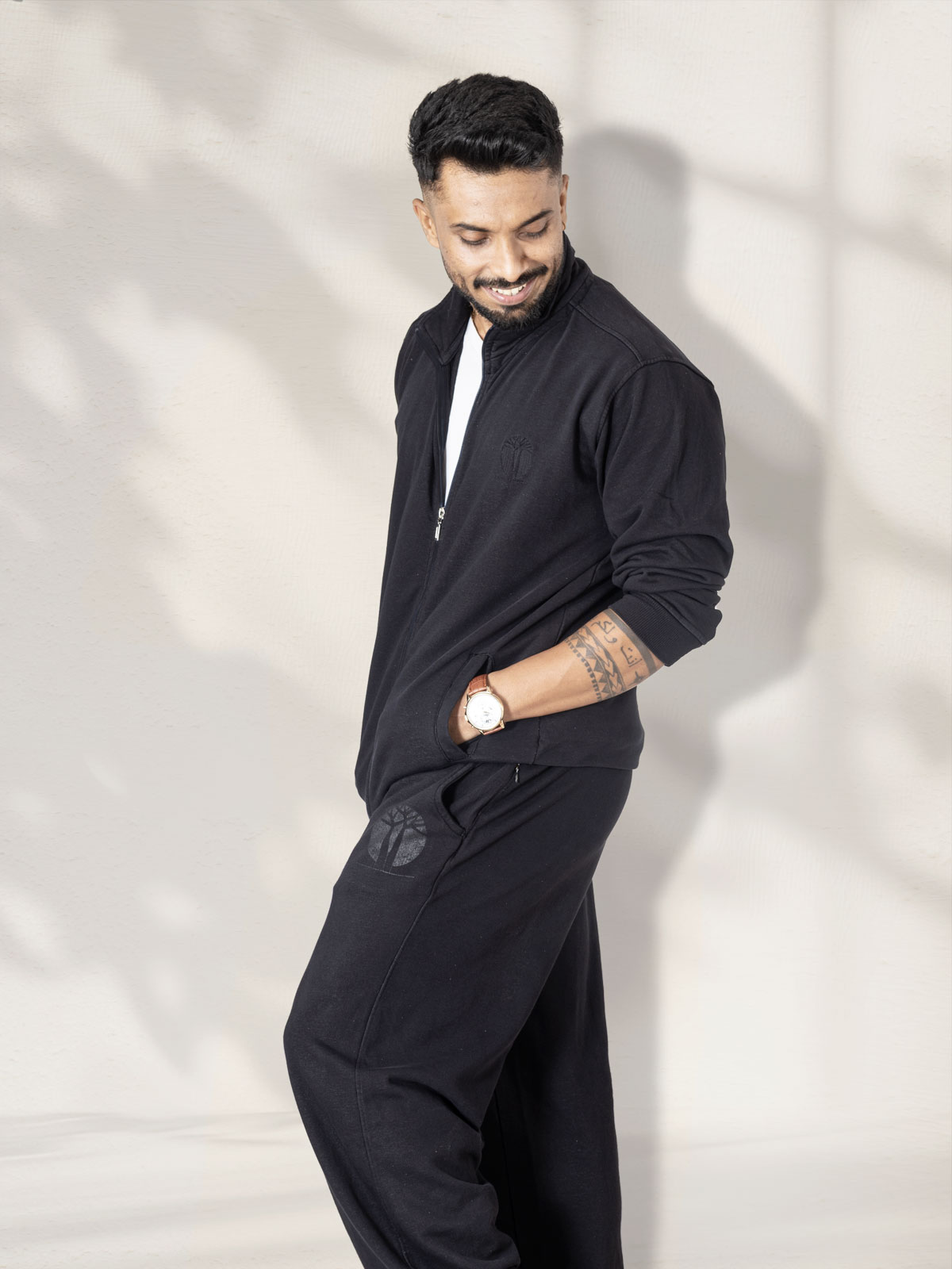 HIGH-NECK-JACKET---BLACK-cc-